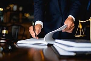 Adana’da faaliyet gösteren Oğuzhan Manga Hukuk Bürosu